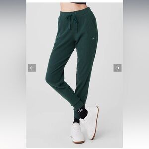 Alo Yoga Muse Sweatpant - Midnight Green (Small) ***sweatshirt also available***